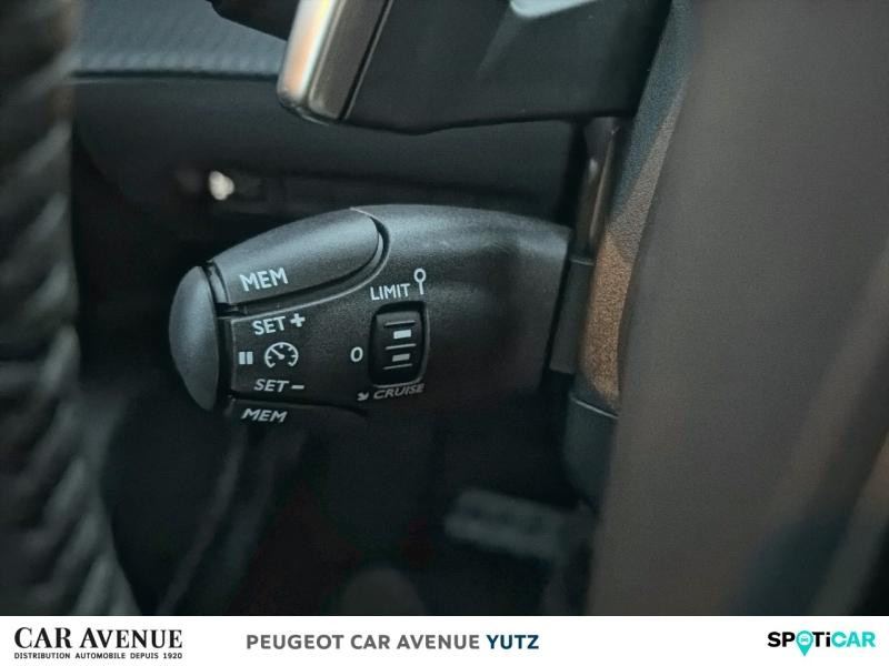 Occasion PEUGEOT 2008 1.2 Hybrid 145ch Allure e-DCS6 2025 Gris Selenium (M) 31423 € à Yutz