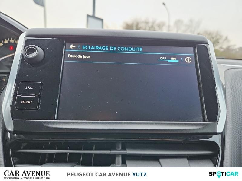 Occasion PEUGEOT 208 1.2 PureTech 82ch Style 5p 2018 Blanc Banquise 8990 € à Yutz