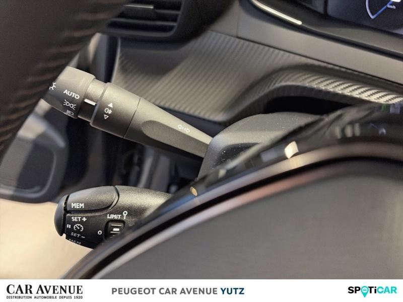 Occasion PEUGEOT 208 e-208 136ch Allure 2025 Gris Selenium (M) 33189 € à Yutz