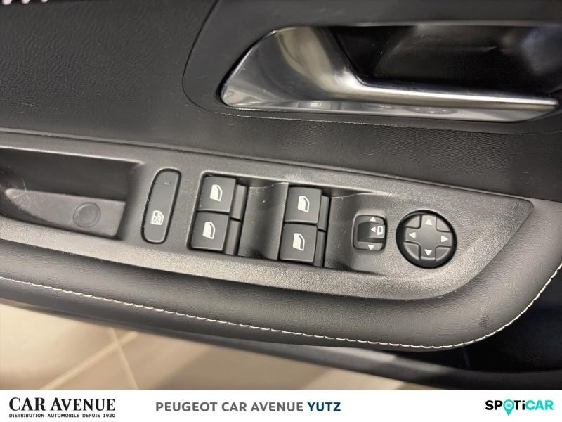 Occasion PEUGEOT 208 e-208 136ch Allure 2025 Gris Selenium (M) 33189 € à Yutz