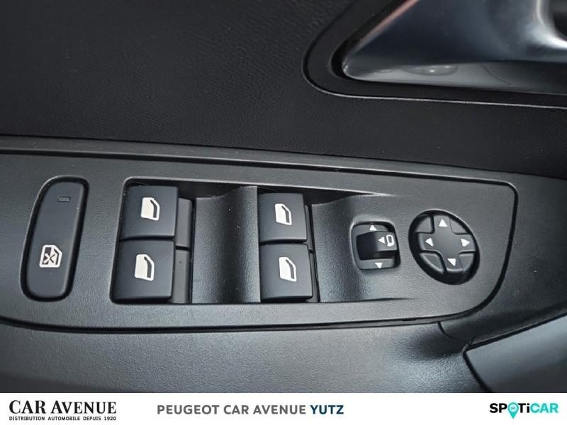 Occasion PEUGEOT 2008 1.5 BlueHDi 110ch S&S Allure 2021 Bleu Vertigo (S) 16990 € à Yutz