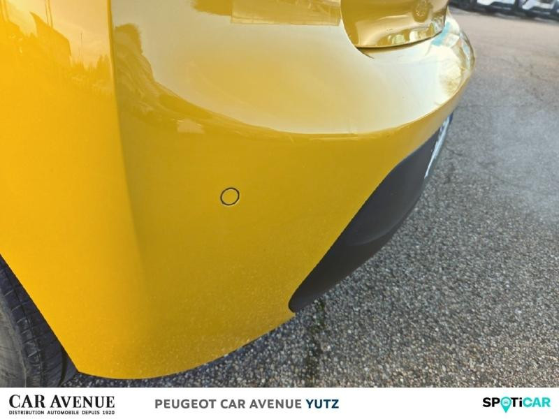 Used PEUGEOT 208 1.2 PureTech 75ch S&S Style 2022 Jaune € 14390 in Yutz