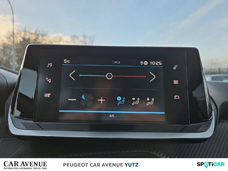 Used PEUGEOT 208 1.2 PureTech 75ch S&S Style 2022 Jaune € 14390 in Yutz