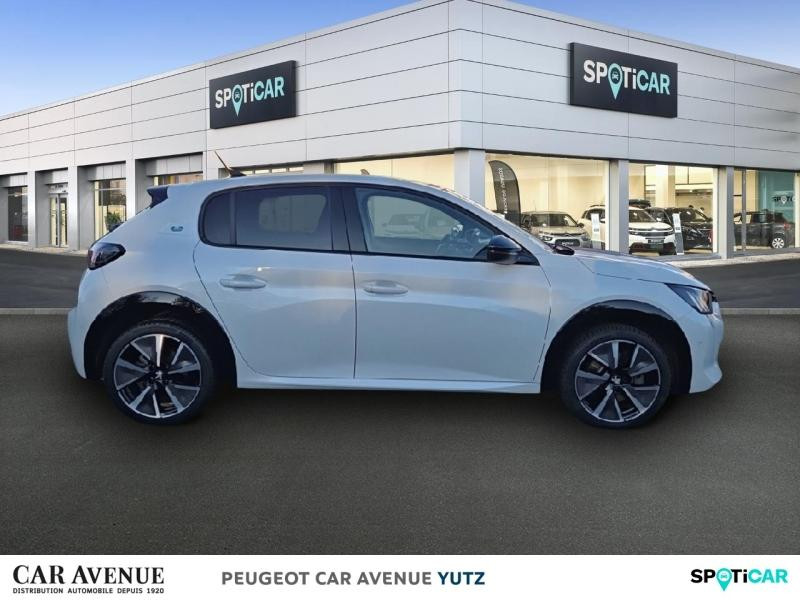 Used PEUGEOT 208 e-208 136ch GT 2022 Blanc nacré € 17890 in Yutz