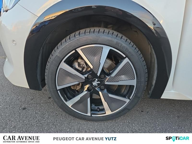 Used PEUGEOT 208 e-208 136ch GT 2022 Blanc nacré € 17890 in Yutz