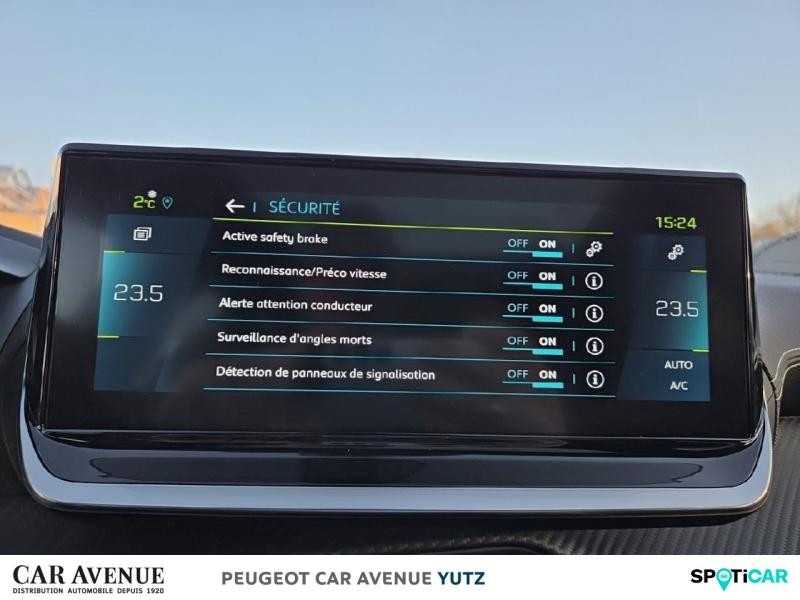 Used PEUGEOT 208 e-208 136ch GT 2022 Blanc nacré € 17890 in Yutz