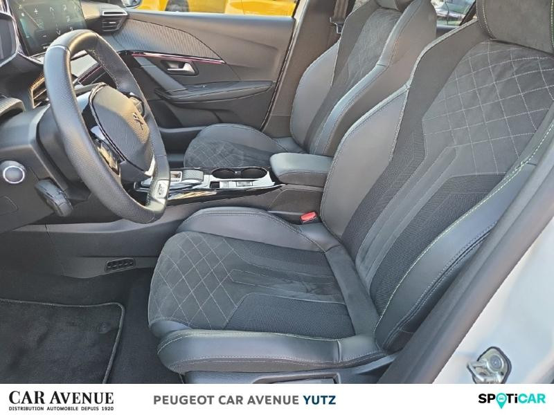 Used PEUGEOT 208 e-208 136ch GT 2022 Blanc nacré € 17890 in Yutz