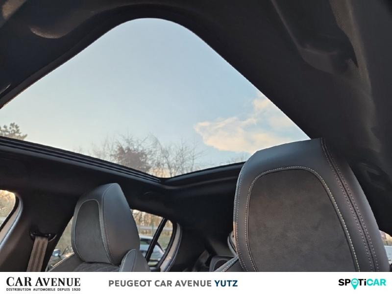 Used PEUGEOT 208 e-208 136ch GT 2022 Blanc nacré € 17890 in Yutz