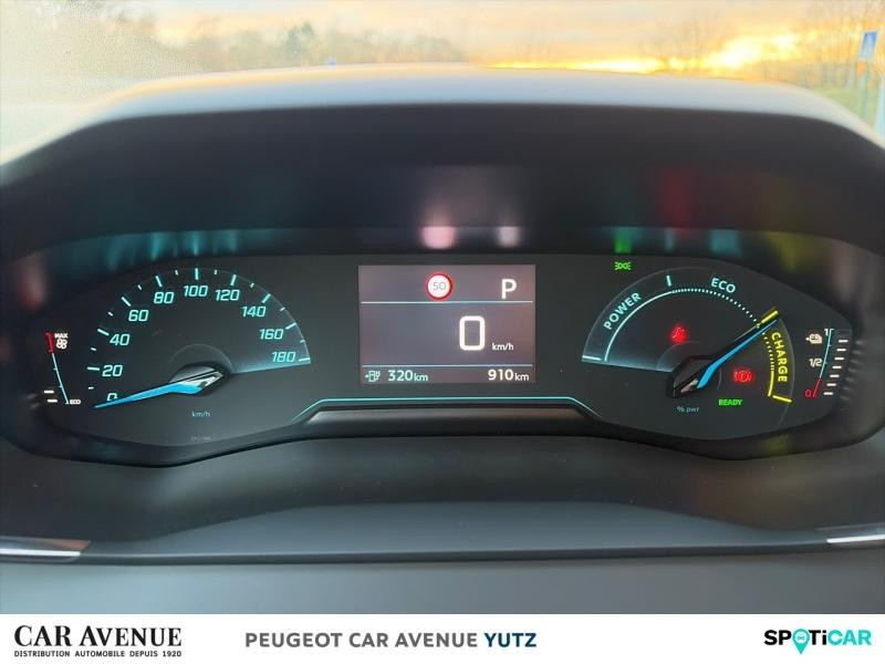 Used PEUGEOT 208 e-208 136ch Style 2025 Gris Artense (M) € 28887 in Yutz