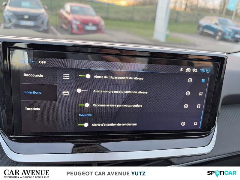 Used PEUGEOT 208 e-208 136ch Style 2025 Gris Artense (M) € 28887 in Yutz