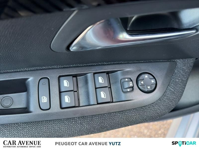 Used PEUGEOT 208 e-208 136ch Style 2025 Gris Artense (M) € 28887 in Yutz