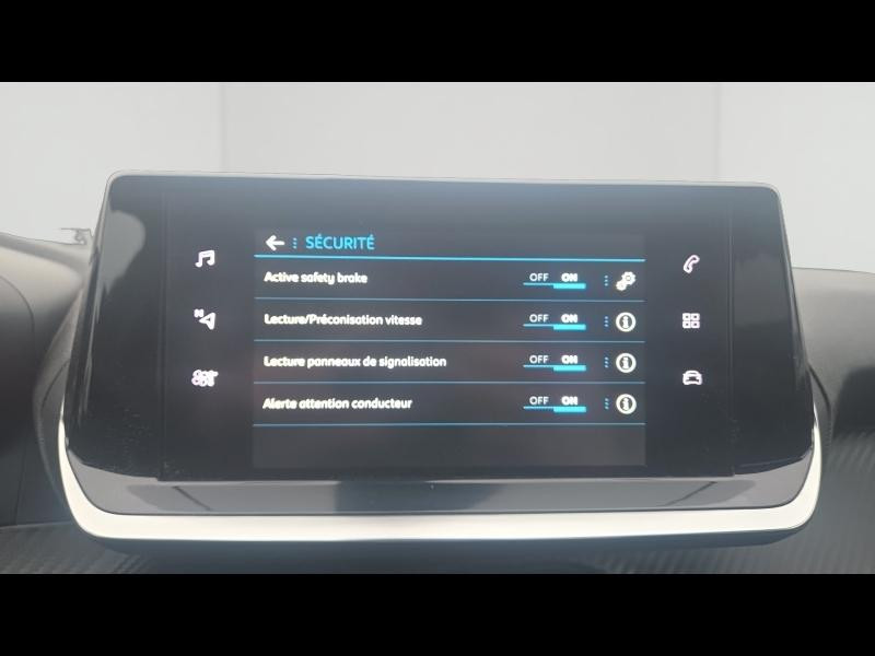 Occasion PEUGEOT 2008 1.2 PureTech 100ch S&S Style 2022 Gris Platinium (M) 14890 € à Yutz
