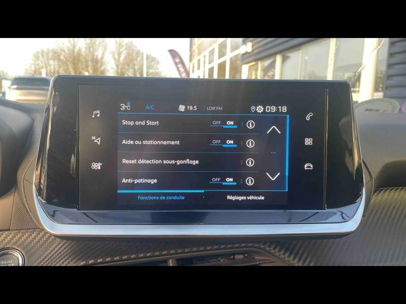 Occasion PEUGEOT 208 1.2 PureTech 100ch S&S Allure EAT8 2021 Gris Platinium (M) 15990 € à Yutz