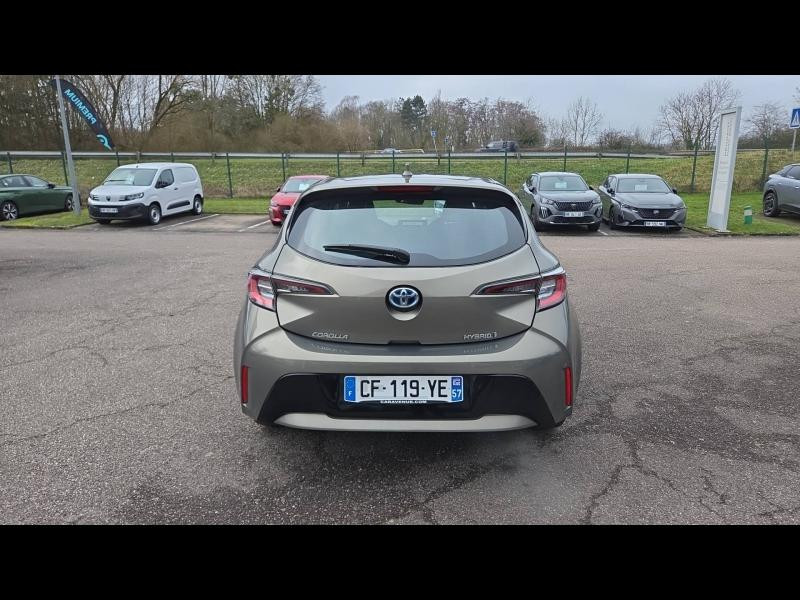 Used TOYOTA Corolla 122h Dynamic MY22 2022 Bronze Impérial métallisé € 18890 in Yutz