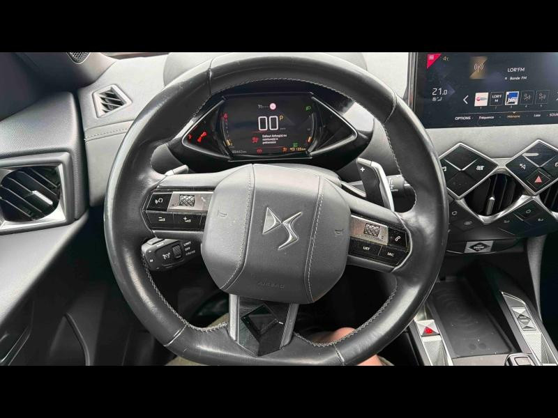 Used DS DS 3 Crossback PureTech 155ch Grand Chic Automatique 114g 2019 Rouge Rubi (M) - Toit Noir Onyx € 13490 in Yutz