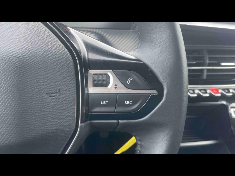 Used PEUGEOT 2008 1.2 PureTech 100ch S&S Active 2021 Orange € 14890 in Yutz