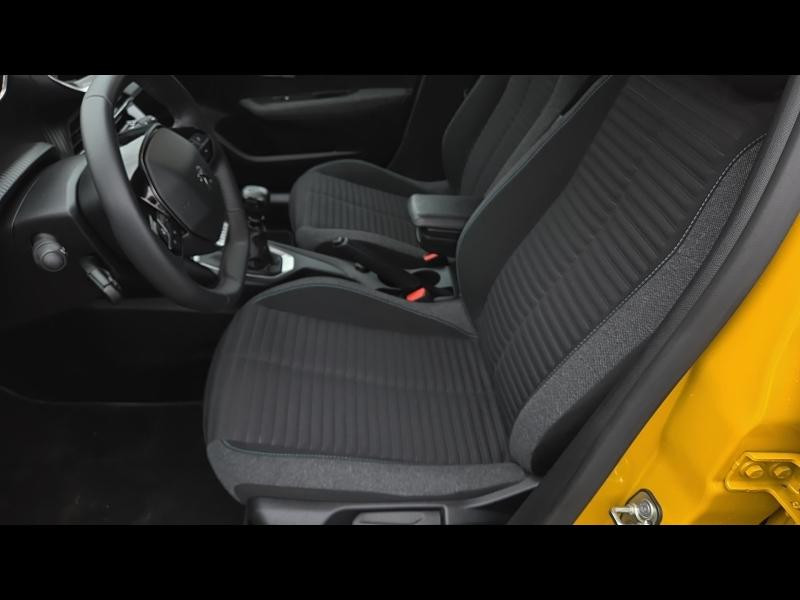 Used PEUGEOT 208 1.2 PureTech 100ch S&S Style 118g 2021 Jaune € 13490 in Yutz
