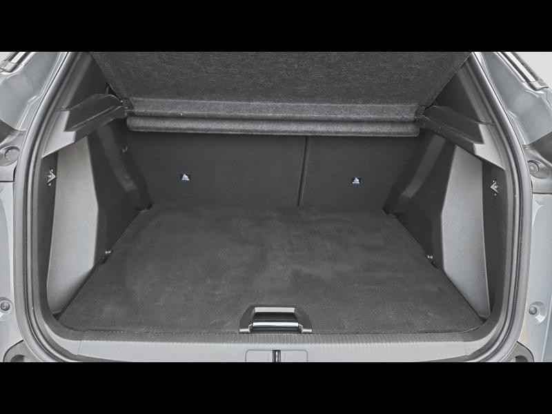Occasion PEUGEOT 2008 1.2 Hybrid 136ch Allure e-DCS6 2025 Gris 25490 € à Yutz