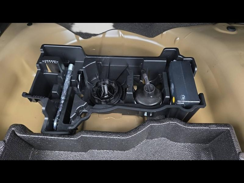 Occasion PEUGEOT 2008 1.2 Hybrid 136ch Allure e-DCS6 2025 Gris 25490 € à Yutz