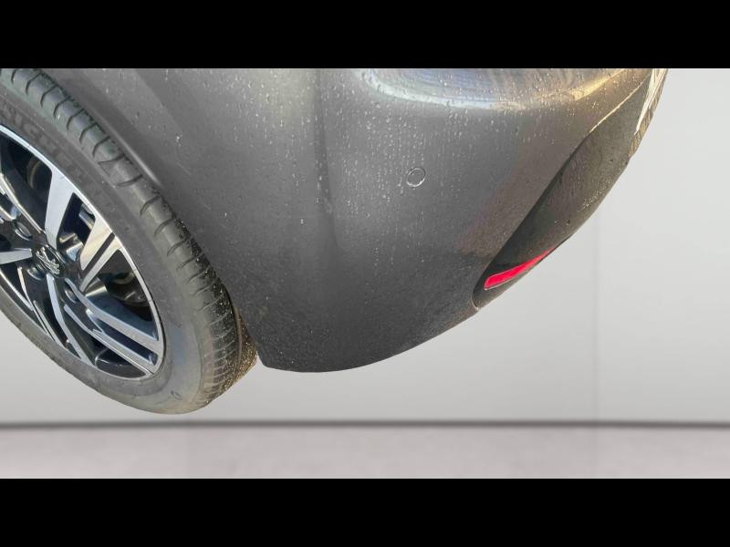 Occasion PEUGEOT 208 1.2 PureTech 100ch S&S Allure EAT8 2021 Gris Platinium (M) 15890 € à Yutz