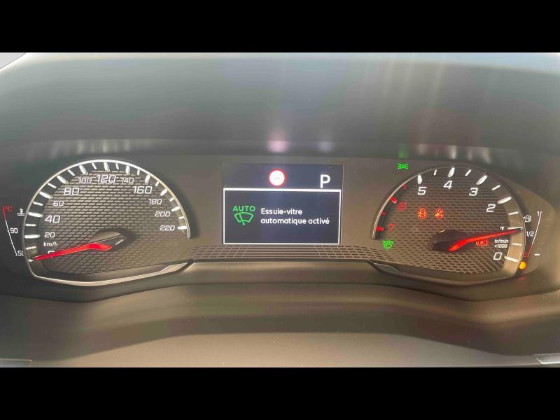 Occasion PEUGEOT 208 1.2 PureTech 100ch S&S Allure EAT8 2021 Gris Platinium (M) 15890 € à Yutz