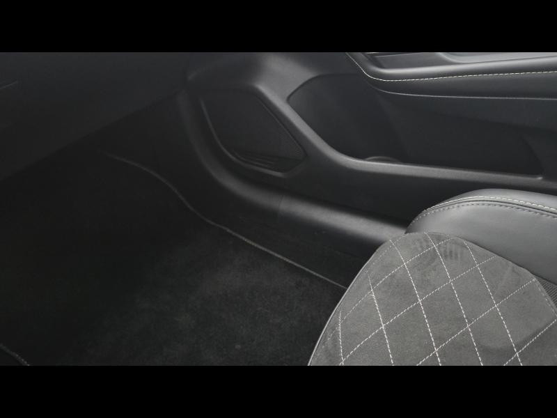 Occasion PEUGEOT 208 1.2 PureTech 130ch S&S GT EAT8 2023 Gris Artense (M) 16990 € à Yutz
