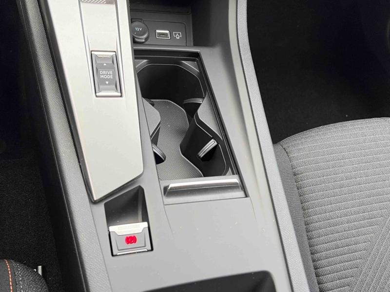 Used PEUGEOT 308 e-308 156ch batterie 54 kWh Style 2025 Gris Artense (M) € 39304 in Yutz