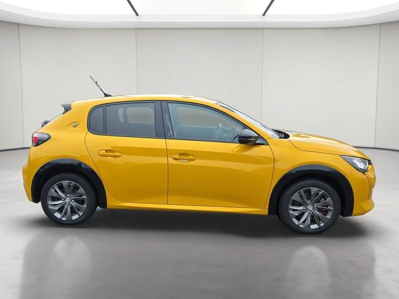 Used PEUGEOT 208 e-208 136ch Roadtrip 2022 Jaune € 15290 in Yutz