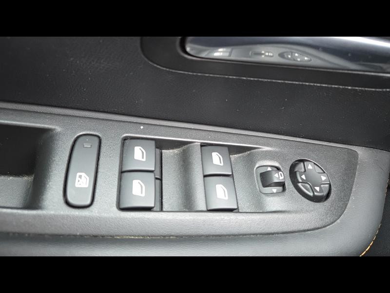 Used PEUGEOT 208 e-208 136ch Roadtrip 2022 Jaune € 15290 in Yutz