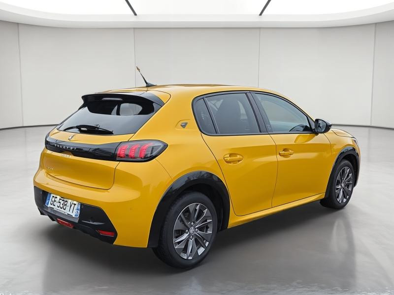 Used PEUGEOT 208 e-208 136ch Roadtrip 2022 Jaune € 15290 in Yutz
