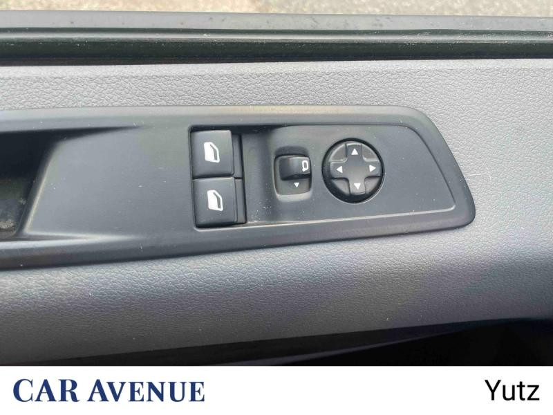 Occasion PEUGEOT Expert Fg Standard 2.0 BlueHDi 120ch S&S Premium 2020 Blanc Banquise 18890 € à Yutz