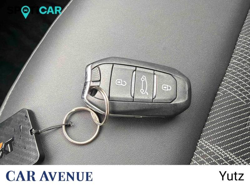 Used PEUGEOT 3008 1.2 Hybrid 136ch GT e-DCS6 2025 Gris Titane (M) € 32990 in Yutz