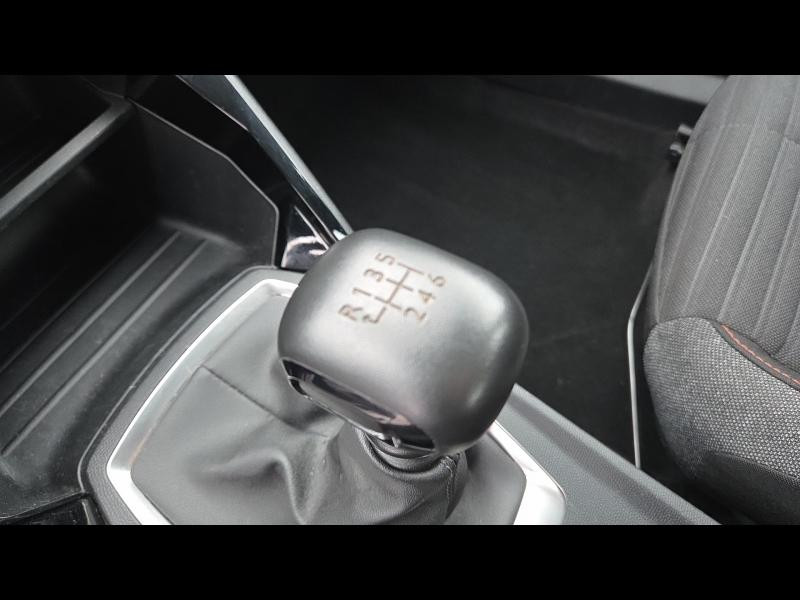 Used PEUGEOT 2008 1.2 PureTech 100ch S&S Active Pack 2022 Blanc banquise (O) € 14990 in Yutz
