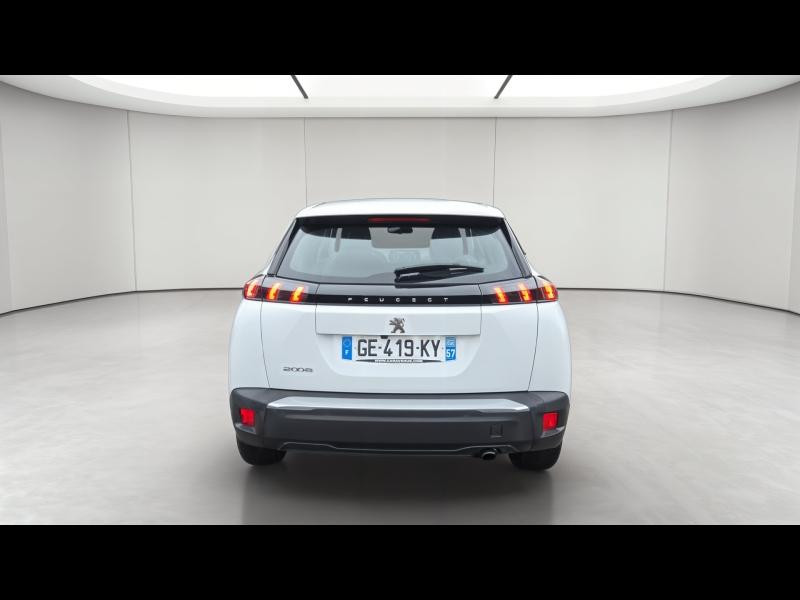 Used PEUGEOT 2008 1.2 PureTech 100ch S&S Active Pack 2022 Blanc banquise (O) € 14990 in Yutz