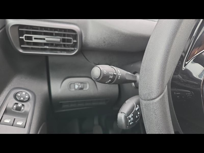 Occasion PEUGEOT Partner Standard 650kg Puretech 110ch S&S Premium 2023 Noir Perla Nera 15990 € à Yutz