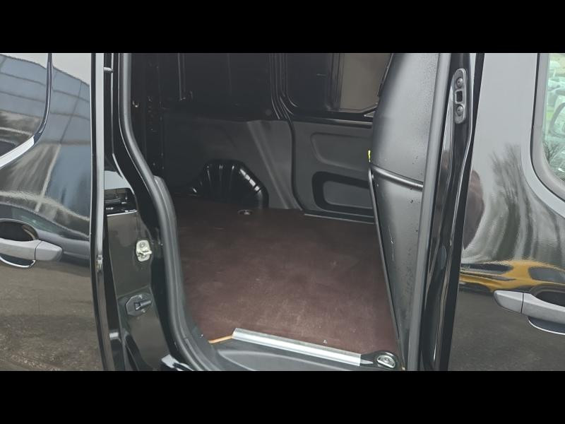 Occasion PEUGEOT Partner Standard 650kg Puretech 110ch S&S Premium 2023 Noir Perla Nera 15990 € à Yutz
