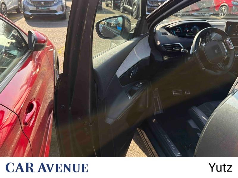 Occasion PEUGEOT 3008 HYBRID 225ch GT Pack e-EAT8 2022 Noir Perla Nera (M) 24490 € à Yutz