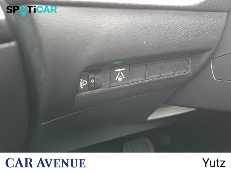 Occasion PEUGEOT 2008 1.2 Hybrid 145ch Allure e-DCS6 2025 Bleu 25990 € à Yutz