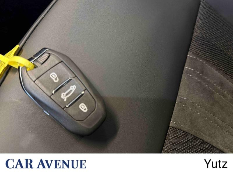 Occasion PEUGEOT 308 Plug-In Hybrid 195ch GT e-DCS7 2025 Blanc Okénite (M) 38990 € à Yutz