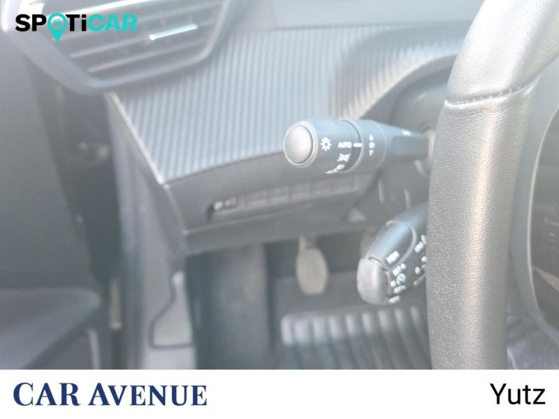 Occasion PEUGEOT 208 1.2 PureTech 100ch S&S Active 2024 Jaune 12990 € à Yutz