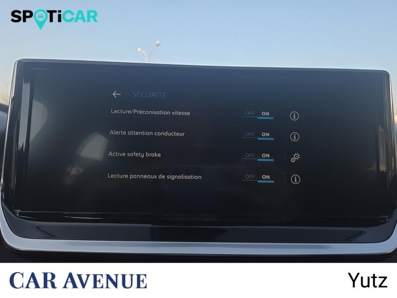 Occasion PEUGEOT 208 1.2 PureTech 100ch S&S Active 2024 Jaune 12990 € à Yutz