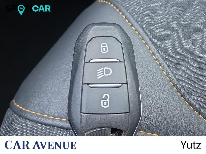 Occasion PEUGEOT 3008 1.2 PureTech 130ch S&S Roadtrip EAT8 2022 Gris Platinium (M) 21990 € à Yutz