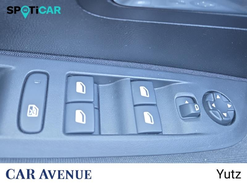 Occasion PEUGEOT 208 1.2 PureTech 100ch S&S Active 2024 Jaune 12990 € à Yutz