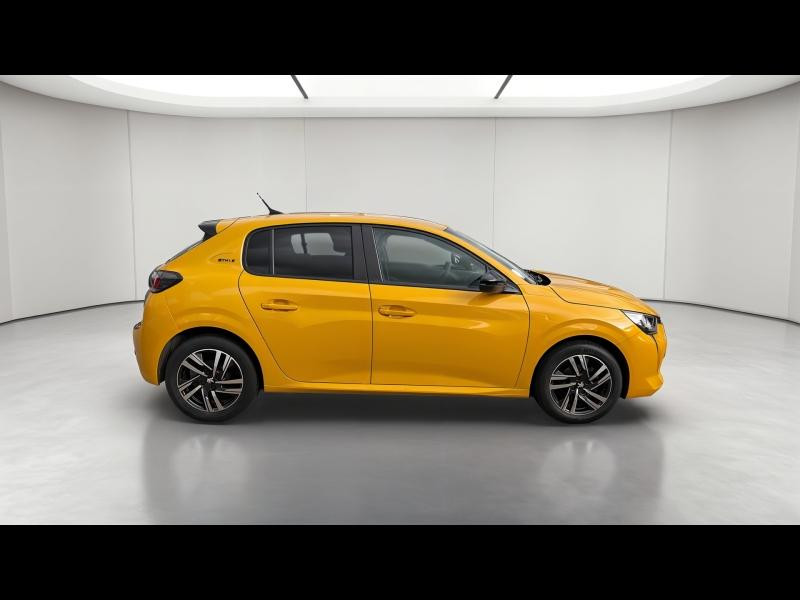 Occasion PEUGEOT 208 1.2 PureTech 75ch S&S Style 2022 Jaune 12490 € à Yutz