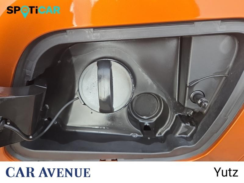 Occasion PEUGEOT 2008 1.2 PureTech 130ch S&S Allure EAT8 7cv 2020 Orange Fusion (M) 14990 € à Yutz