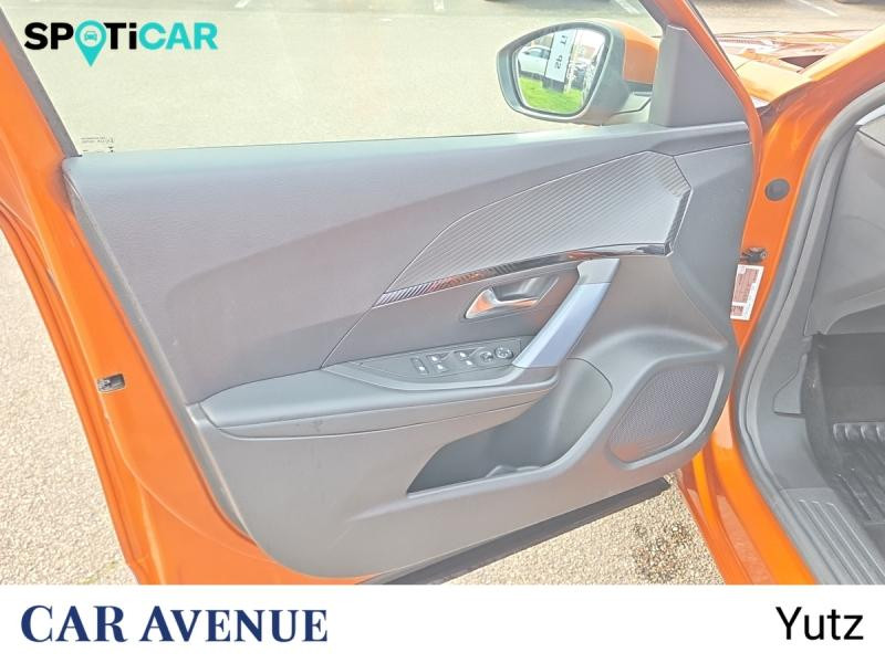 Occasion PEUGEOT 2008 1.2 PureTech 130ch S&S Allure EAT8 7cv 2020 Orange Fusion (M) 14990 € à Yutz