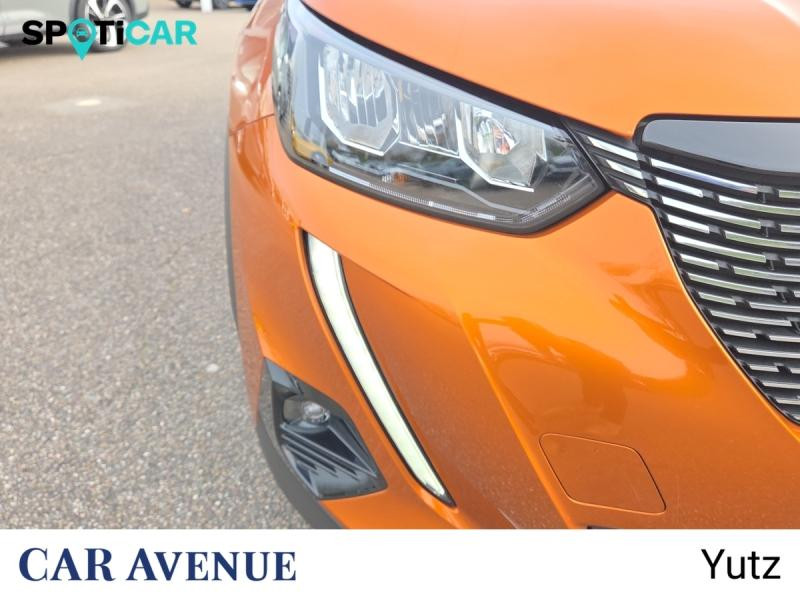 Occasion PEUGEOT 2008 1.2 PureTech 130ch S&S Allure EAT8 7cv 2020 Orange Fusion (M) 14990 € à Yutz