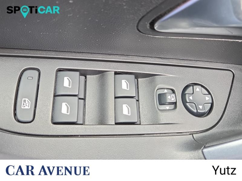 Occasion PEUGEOT 2008 1.2 PureTech 130ch S&S Allure EAT8 7cv 2020 Orange Fusion (M) 14990 € à Yutz