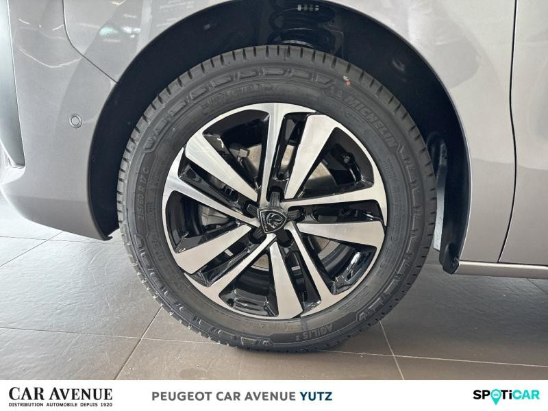 Occasion PEUGEOT Expert Fg M 136ch (100kW) Batterie 75 kWh Tech Edition 2025 Gris Acier métal 34665 € à Yutz