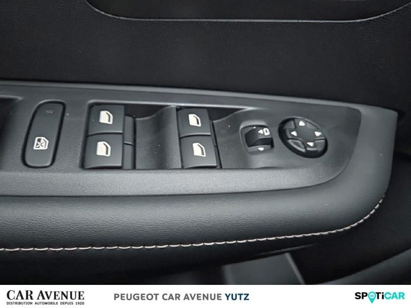 Used PEUGEOT 208 e-208 136ch E-Style 2024 Gris Artense (M) € 19890 in Yutz